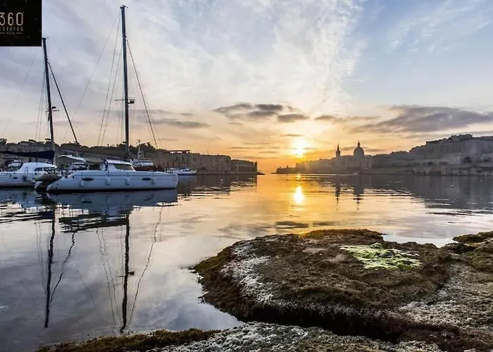 Διαμέρισμα Designer Seaside 2br With Wifi And Ac & Comfy Beds By 360 Estates