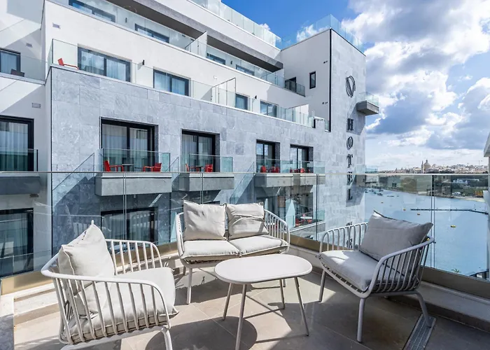 Designer Seaside 2br With Wifi And Ac & Comfy Beds By 360 Estates Apartament Gzira